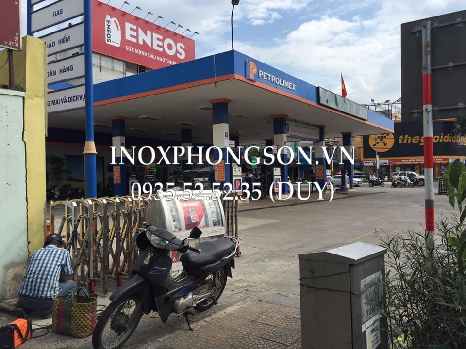 Lắp đặt Cổng xếp cho Hệ thống Trạm xăng Petrolimex số 7 - Nguyễn Văn Linh, Đà Nẵng