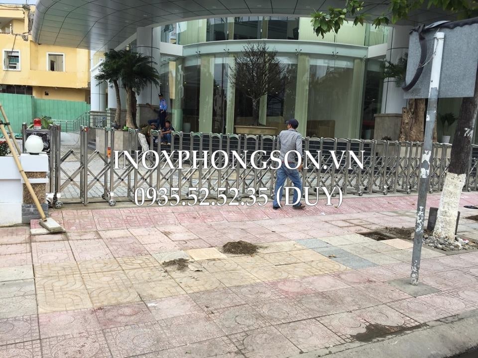 Cửa Cổng Xếp ở Nha Trang cho Công ty CP Điện Lực Khánh Hòa