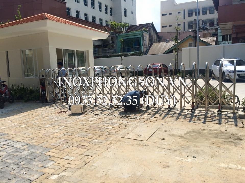 cổng xếp NH Vietcombank đà nẵng
