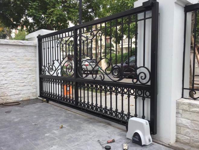 Lắp đặt motor cổng lùa cho nhà biệt thự